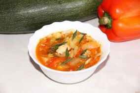 zeleninový guláš pre keto diétu